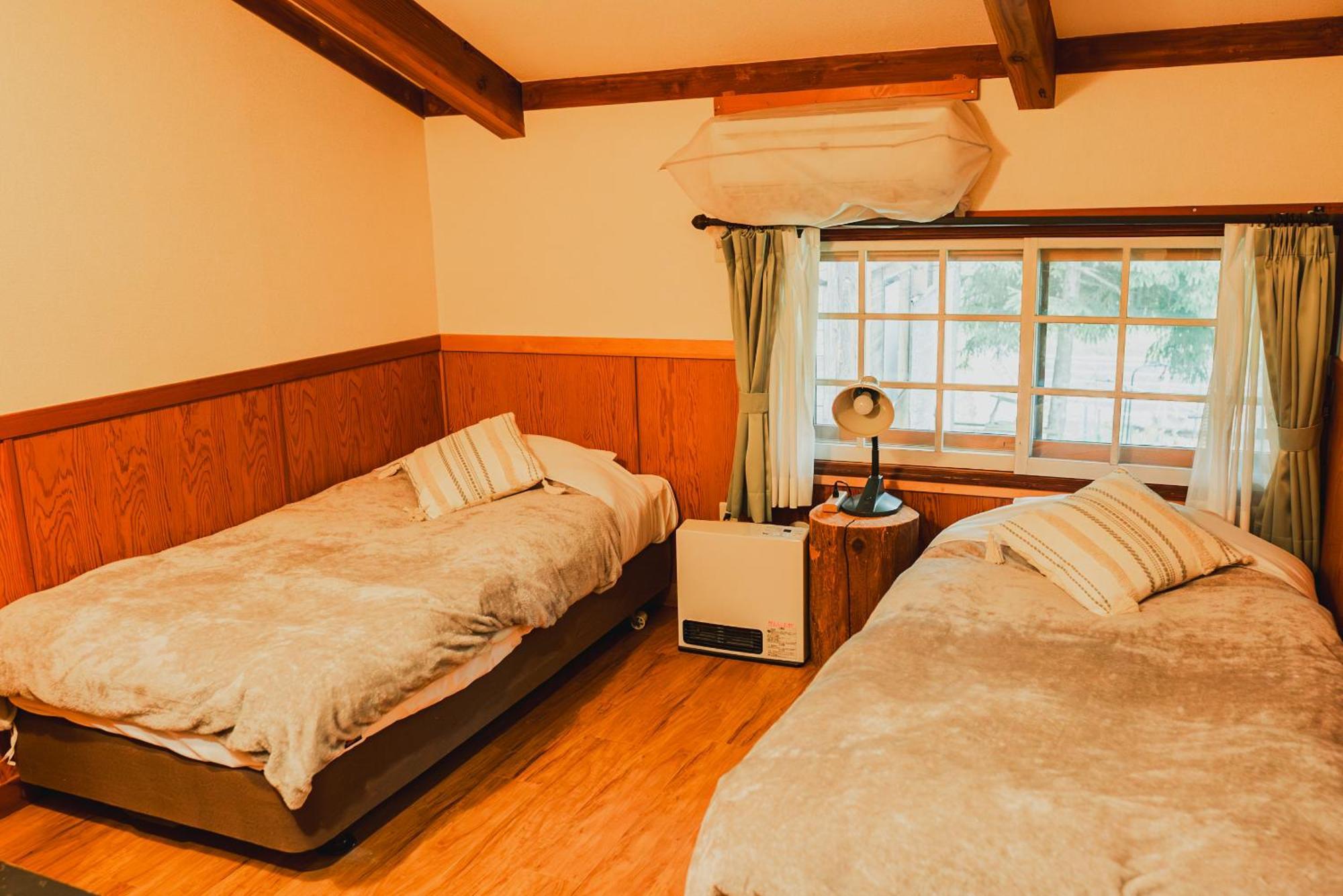 Hakuba Pension & Log Hotel Meteor Extérieur photo
