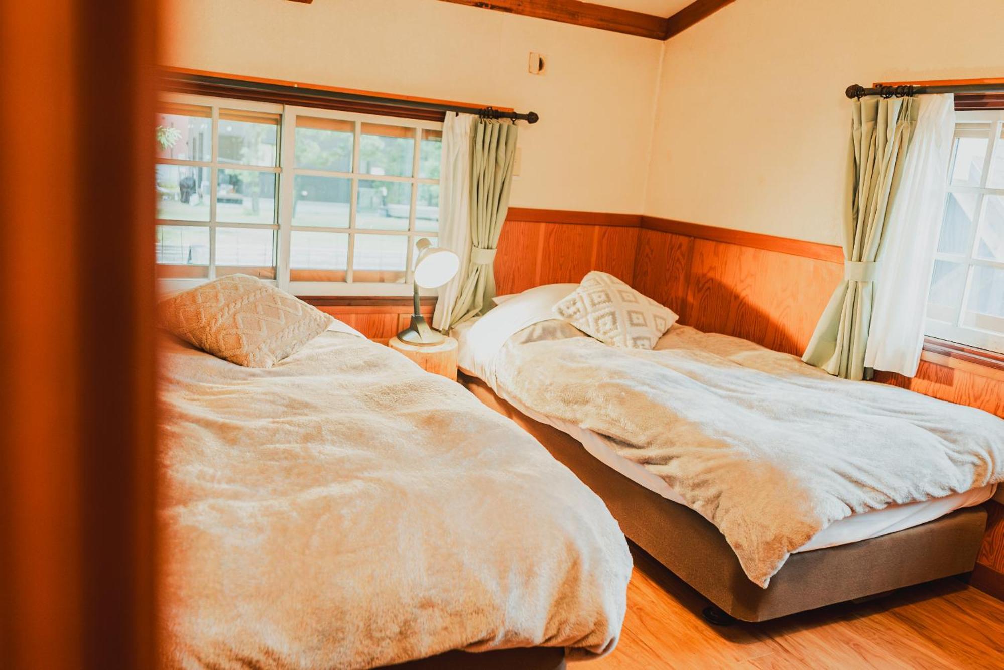Hakuba Pension & Log Hotel Meteor Extérieur photo